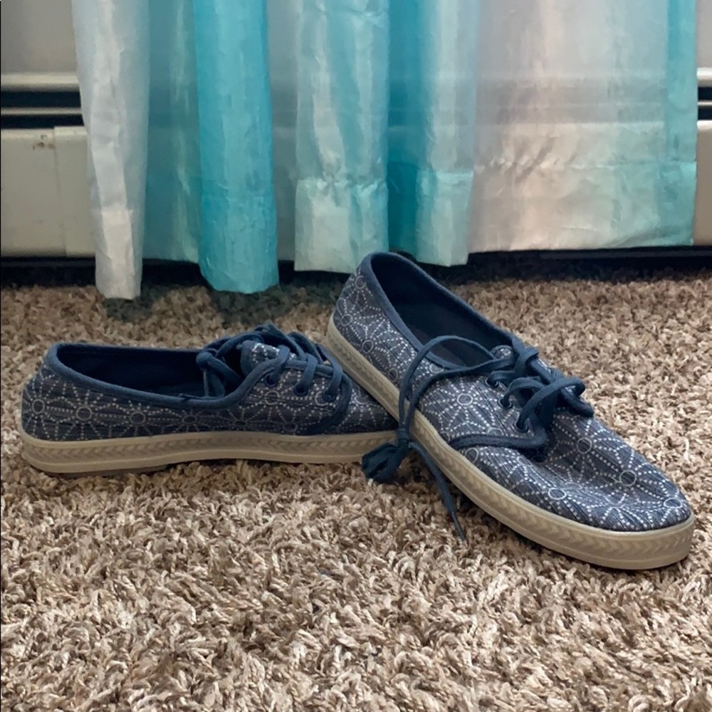 Brand new casual shoes